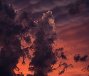 Preview wallpaper clouds, sky, night, dark, porous