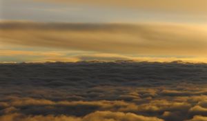 Preview wallpaper clouds, sky, porous, horizon