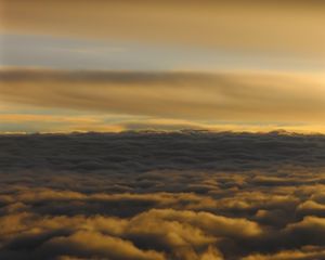 Preview wallpaper clouds, sky, porous, horizon
