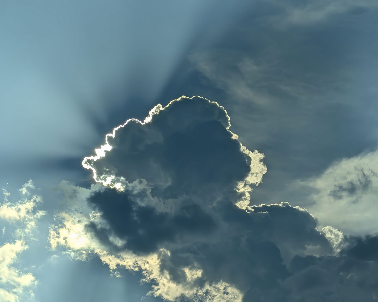 1280x1024 Wallpaper clouds, sky, shadow, light, blue