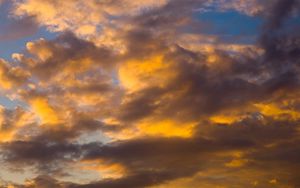 Preview wallpaper clouds, sky, sunlight, white, blue, yellow