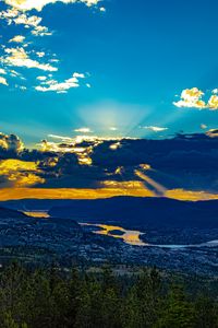 Preview wallpaper clouds, sky, sunlight, river, nature