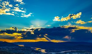 Preview wallpaper clouds, sky, sunlight, river, nature