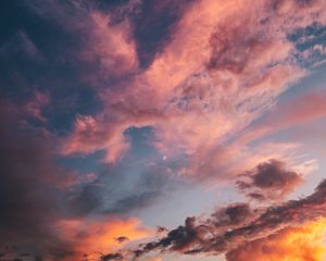 Preview wallpaper clouds, sky, sunset, dawn, porous