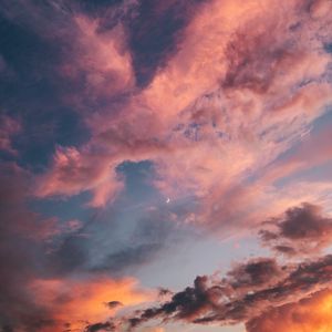 Preview wallpaper clouds, sky, sunset, dawn, porous