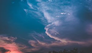 Preview wallpaper clouds, sky, sunset, dusk, birds, cloudy