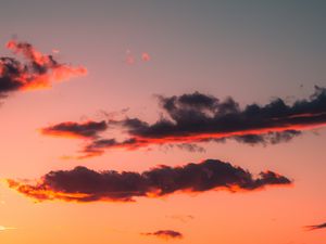 Preview wallpaper clouds, sky, sunset, beautiful