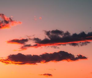 Preview wallpaper clouds, sky, sunset, beautiful
