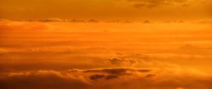 Preview wallpaper clouds, sky, sunset, yellow