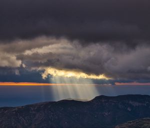 Preview wallpaper clouds, sun, rays, mountains, landscape