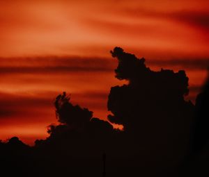 Preview wallpaper clouds, sunset, dark, sky