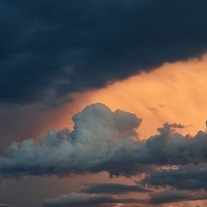 Preview wallpaper clouds, sunset, evening, sky