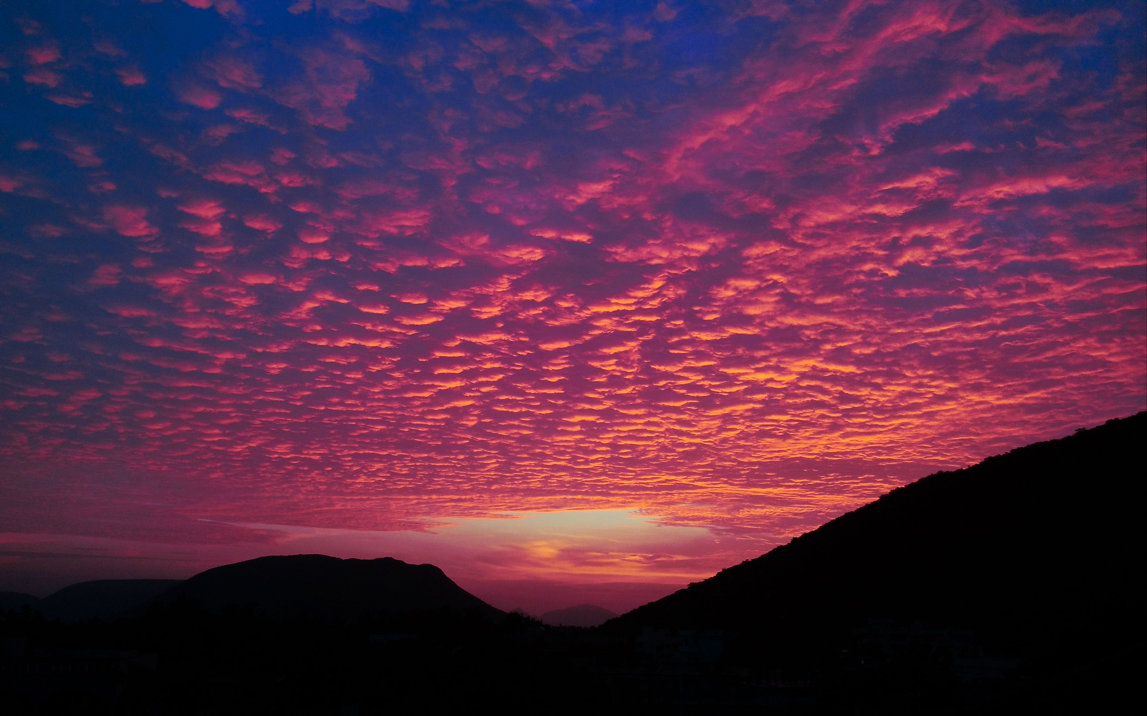 Download Wallpaper 3840x2400 Clouds Sunset Hills Porous Evening 4k