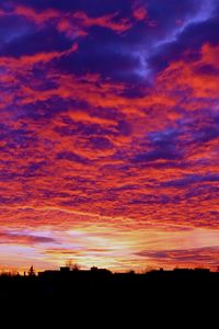 Preview wallpaper clouds, sunset, horizon, sky, porous