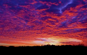 Preview wallpaper clouds, sunset, horizon, sky, porous