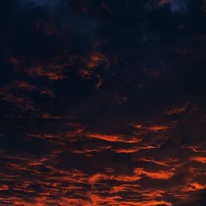 Preview wallpaper clouds, sunset, night