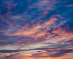 Preview wallpaper clouds, sunset, porous