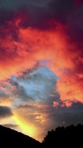 Preview wallpaper clouds, sunset, sky, nature, dark