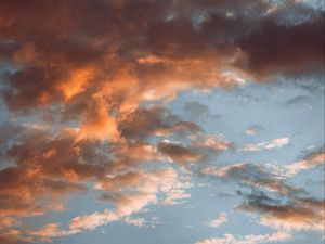 Preview wallpaper clouds, sunset, sky, pink, evening