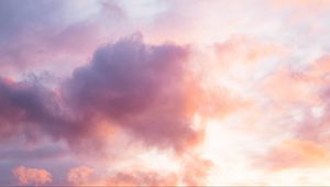 Preview wallpaper clouds, sunset, sky, pink, dusk, evening