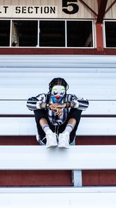 Preview wallpaper clown, mask, alone, sad