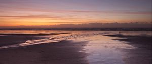 Preview wallpaper coast, beach, silhouettes, sea, clouds