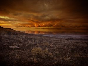 Preview wallpaper coast, dusk, landscape, clouds, water