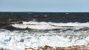Preview wallpaper coast, foam, sea, waves, horizon, nature