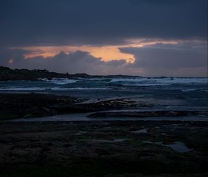 Preview wallpaper coast, horizon, sea, rocks, clouds