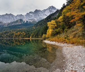 Preview wallpaper coast, lake, mountains, forest, landscape, autumn