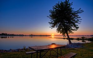 Preview wallpaper coast, lake, tree, table, benches, evening, decline, romanticism