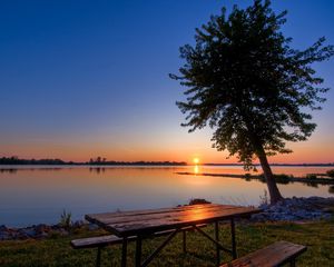 Preview wallpaper coast, lake, tree, table, benches, evening, decline, romanticism