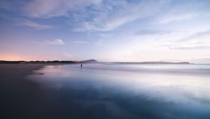 Preview wallpaper coast, ocean, loneliness, horizon, sunset