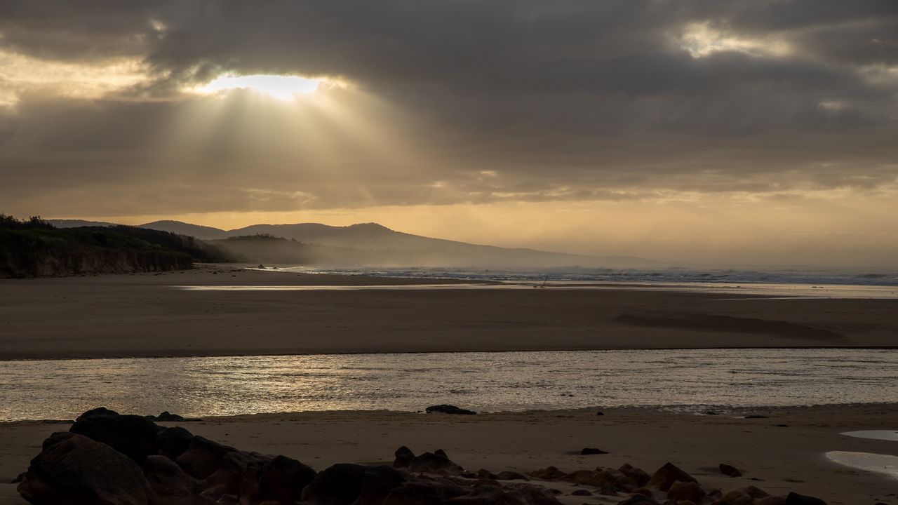 Wallpaper coast, river, stones, sunrise