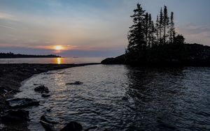 Preview wallpaper coast, river, stones, sunset, twilight, horizon