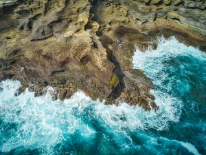 Preview wallpaper coast, rock, sea, foam, waves