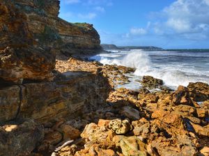 Preview wallpaper coast, rocks, stones, sea, spray, water