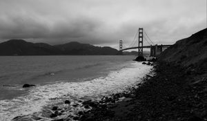 Preview wallpaper coast, sea, bridge, black and white