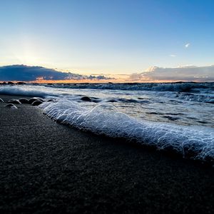 Preview wallpaper coast, sea, foam, bubbles