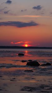 Preview wallpaper coast, sea, horizon, sun, sunset, dark