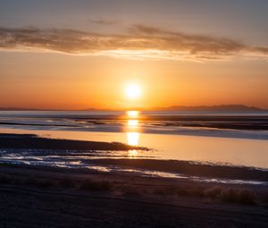 Preview wallpaper coast, sea, sunset, sun, landscape