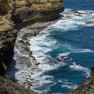 Preview wallpaper coast, sea, surf, rocks, stones