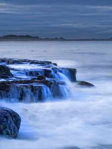 Preview wallpaper coast, stones, beacon, distance, scotland, sea, waves