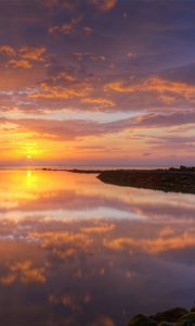 Preview wallpaper coast, stones, lodge, sun, decline, reservoir