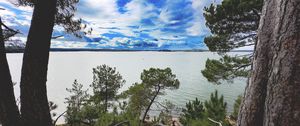 Preview wallpaper coast, trees, lake, clouds