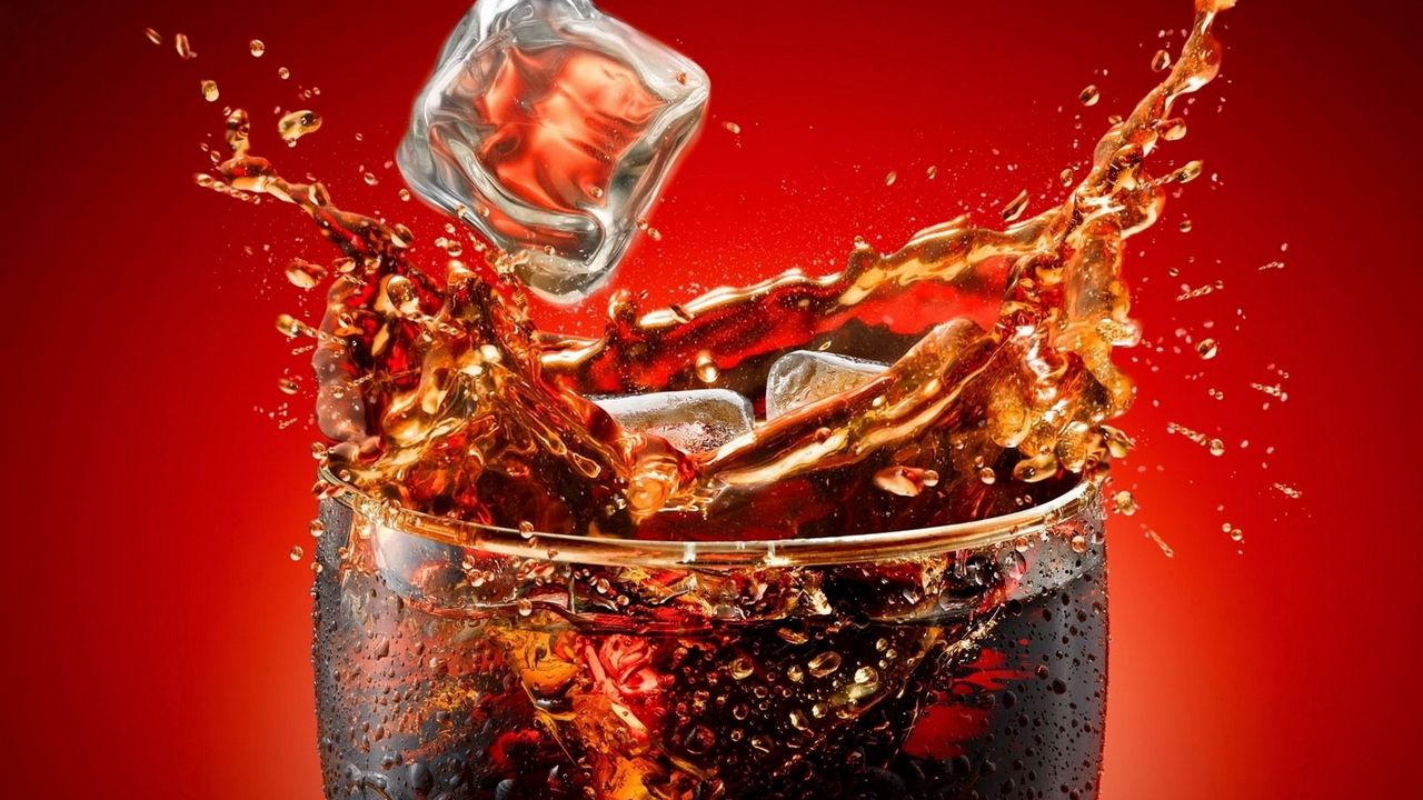 Wallpaper coca-cola, ice, glass, splashes