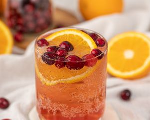Preview wallpaper cocktail, orange, cranberry, glass, drink