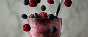 Preview wallpaper cocktail, smoothie, drink, berries, raspberries, blueberries