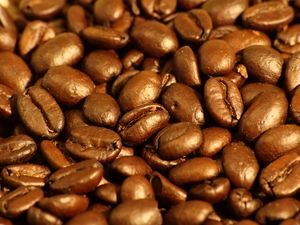 Preview wallpaper coffee, beans, glare, macro, brown