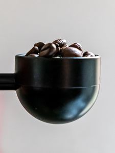Preview wallpaper coffee, beans, macro, scoop